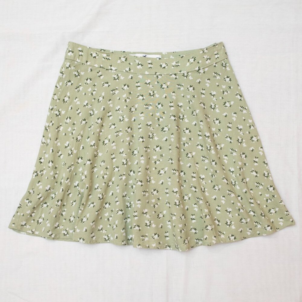 Hollister High Rise Mini Floral Skater Skirt
